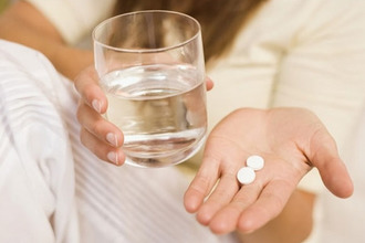 Системная терапия подразумевает применение лекарств внутрь Таблетки