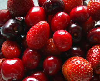 Убрать из рациона кормящих мам фрукты красного цвета Фрукты