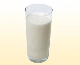 Не все дети усваивают молоко Стакан молока