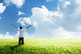 Мужчина на свежем воздухе