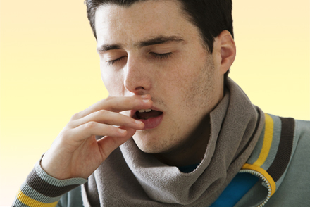 Чиханье - первые симптомы аллергии Чихание