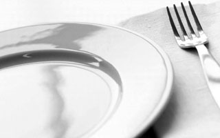 Голодание мобилизует организм на борьбу с болезнью Польза от голодания