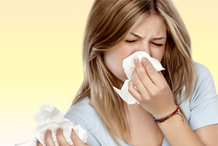 Насморк - первый симптом аллергии Ринит